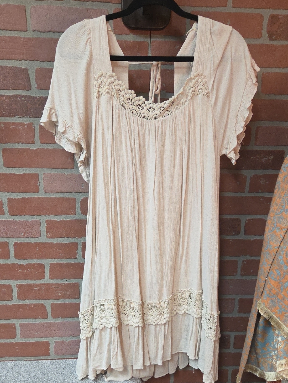1.4.3. Story by Line Up Cream Lace-Trim Flutter Sleeve Dress 3x